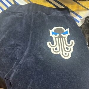 new Fendi Bermuda Shorts size 6